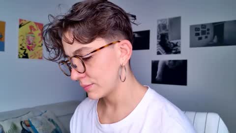 Sim. online show from November 17, 2025, 7:30 pm