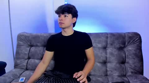  Simon  online show from January 17, 2025, 1:56 pm