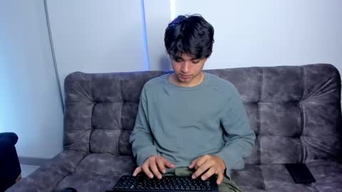  Simon  online show from January 21, 2025, 3:21 pm