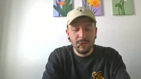 simonm777 online show from May 13, 2026, 7:00 pm