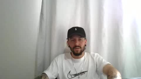 simonm777 online show from June 9, 2026, 5:57 pm