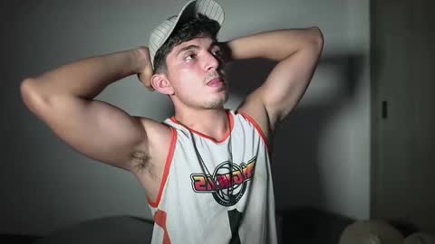 Snapshot of simoon_01 chatting on February 6, 2026, 3:33 am SIMOON online show from February 6, 2026, 3:33 am