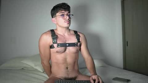 Snapshot of simoon_01 chatting on February 18, 2026, 7:54 pm SIMOON online show from February 18, 2026, 7:54 pm