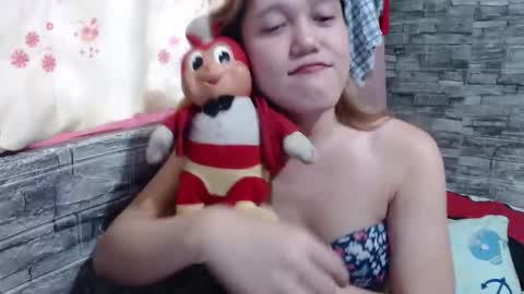 Snapshot of simplehotela chatting on November 28, 2025, 2:14 am Ela online show from November 28, 2025, 2:14 am