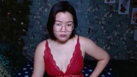 Snapshot of simply_niki chatting on February 21, 2026, 11:33 am zia online show from February 21, 2026, 11:33 am