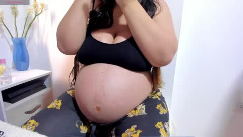 zoe online show from April 15, 2026, 7:21 pm