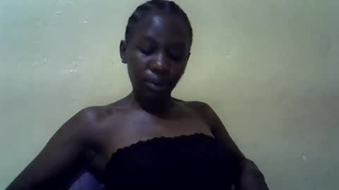simplyloy33 online show from July 5, 2026, 8:16 pm