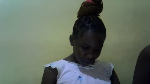 simplyloy33 online show from July 29, 2026, 6:00 am