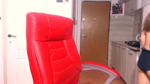 simyhvn online show from October 7, 2025, 6:21 am