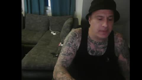 Snapshot of sinalco1975 chatting on April 14, 2026, 12:49 am sinalco1975 online show from April 14, 2026, 12:49 am