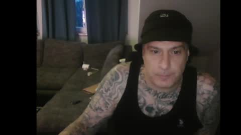 Snapshot of sinalco1975 chatting on April 19, 2026, 4:12 am sinalco1975 online show from April 19, 2026, 4:12 am