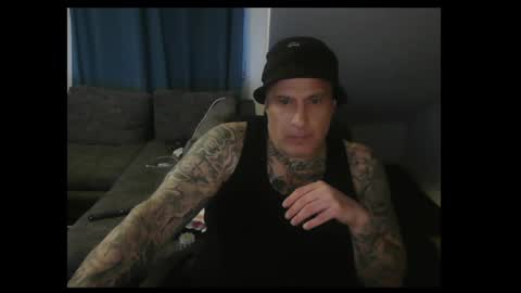 Snapshot of sinalco1975 chatting on April 28, 2026, 4:06 am sinalco1975 online show from April 28, 2026, 4:06 am
