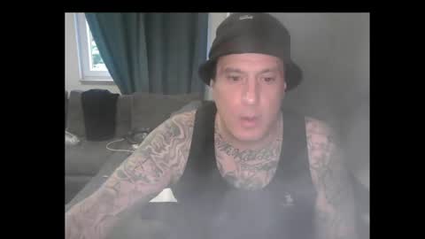 Snapshot of sinalco1975 chatting on May 17, 2026, 3:59 am sinalco1975 online show from May 17, 2026, 3:59 am