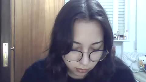 Snapshot of sinclaireraven2 chatting on January 11, 2025, 7:27 pm Princess Raven online show from January 11, 2025, 7:27 pm