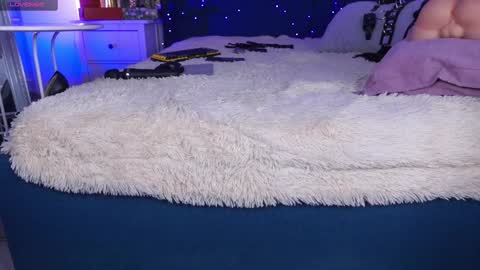 Ms. Sindel online show from December 6, 2024, 4:38 pm