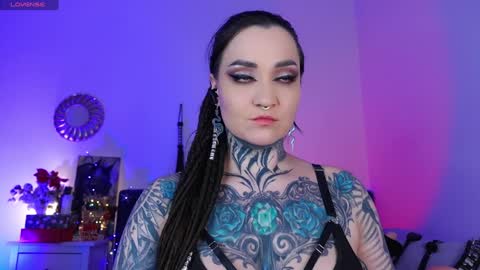 Ms. Sindel online show from December 25, 2024, 4:32 pm