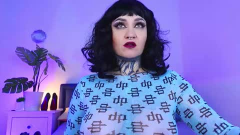 Ms. Sindel online show from September 18, 2025, 1:13 pm