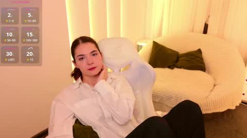 sindell_cryell online show from June 6, 2026, 9:41 pm