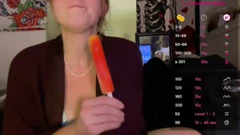 Snapshot of sinderleeisagoodgirl chatting on July 13, 2026, 5:54 am sinderleeisagoodgirl online show from July 13, 2026, 5:54 am