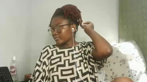Snapshot of sinful_shadow chatting on May 15, 2026, 4:08 am sinful_shadow online show from May 15, 2026, 4:08 am