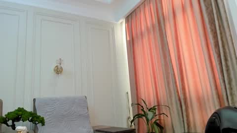 Ellie online show from January 14, 2025, 3:53 am