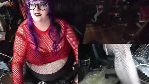 Snapshot of sinstresshemlock chatting on July 26, 2026, 1:25 am Sinstress hemlock online show from July 26, 2026, 1:25 am