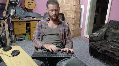 I am The Fourth and only Sir. Pelo online show from September 9, 2025, 6:07 pm