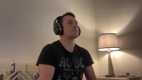 Snapshot of sirbubblesworth chatting on March 10, 2025, 3:34 am sirbubblesworth online show from March 10, 2025, 3:34 am