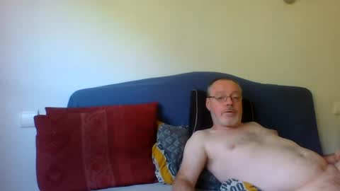 Snapshot of sirdon83 chatting on July 18, 2026, 7:23 am sirdon83 online show from July 18, 2026, 7:23 am