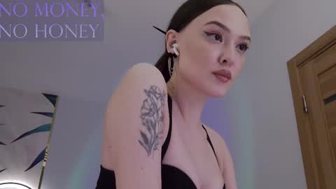 Goddess Sirena online show from February 15, 2026, 8:49 pm