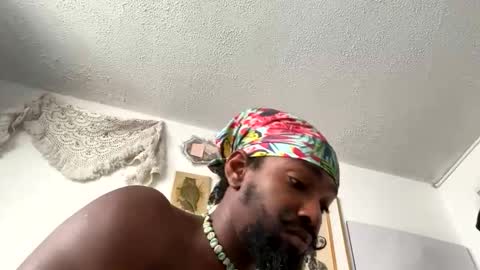 siriss_boyrag online show from April 2, 2026, 7:44 pm