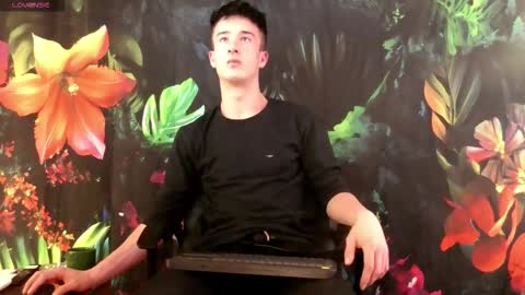 Snapshot of sirreedy chatting on November 24, 2025, 3:50 am SirReedy online show from November 24, 2025, 3:50 am