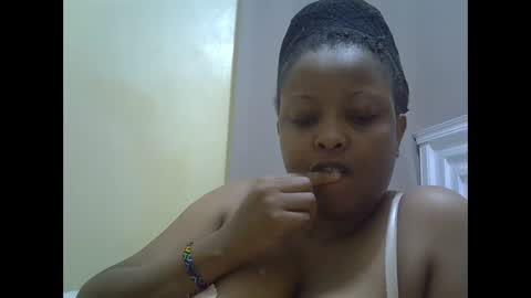 Snapshot of sisibrown97 chatting on May 10, 2026, 5:12 am brown online show from May 10, 2026, 5:12 am