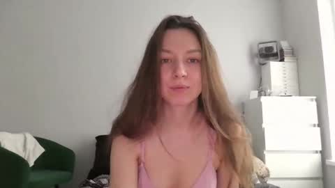 sisiwet19 online show from April 8, 2026, 12:49 pm