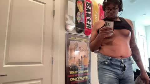 Snapshot of sissyblkgoddess858860 chatting on July 24, 2026, 10:52 pm Sissyblkgoddess online show from July 24, 2026, 10:52 pm