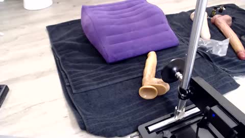 Sissy Gooner online show from April 13, 2026, 2:17 am