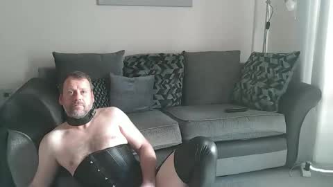 Snapshot of sissyslutboyxxx chatting on November 22, 2025, 12:04 pm SafaSlave online show from November 22, 2025, 12:04 pm