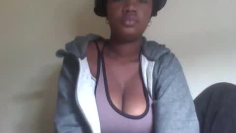 Snapshot of sisyh697532 chatting on May 27, 2026, 4:09 am sisyh697532 online show from May 27, 2026, 4:09 am