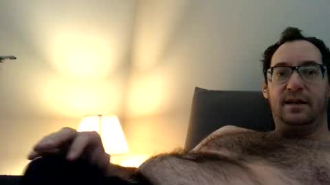 sixfootseven online show from December 16, 2024, 3:32 pm