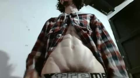 Snapshot of sk8sir chatting on May 29, 2026, 2:37 pm sk8sir online show from May 29, 2026, 2:37 pm