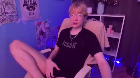 Snapshot of skairas_sky chatting on March 2, 2026, 2:02 pm SKAIRAS online show from March 2, 2026, 2:02 pm