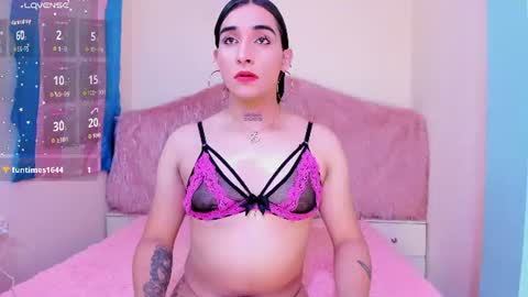 Snapshot of skarlet_ruiz_ chatting on June 22, 2026, 12:02 pm Skarlet online show from June 22, 2026, 12:02 pm