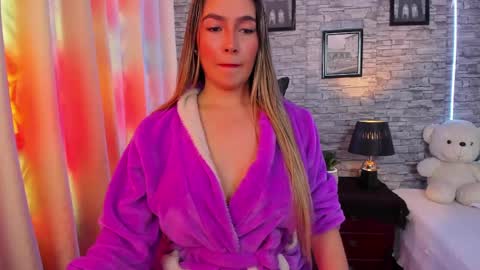 Skarleth online show from April 2, 2026, 8:17 pm