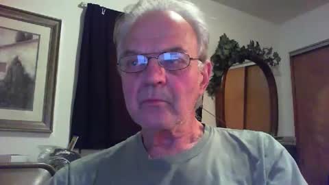Snapshot of skeeeziks chatting on May 6, 2026, 2:40 am skeeeziks online show from May 6, 2026, 2:40 am