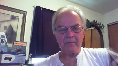 Snapshot of skeeeziks chatting on May 17, 2026, 4:36 pm skeeeziks online show from May 17, 2026, 4:36 pm