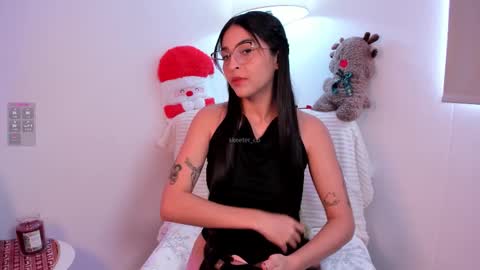 Skeete   CHRISTMAS SHOW THIS DECEMBER 24    CHECK OUT MY AMAZON LIST AND MAKE ME HAPPY  online show from December 16, 2025, 2:11 pm