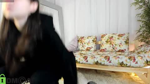 Emily online show from October 14, 2025, 2:01 am