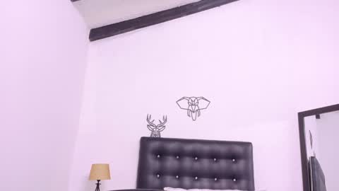 skinny_hottie18 online show from December 29, 2024, 1:38 pm