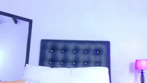 Snapshot of skinny_hottie18 chatting on May 29, 2026, 3:43 pm skinny_hottie18 online show from May 29, 2026, 3:43 pm