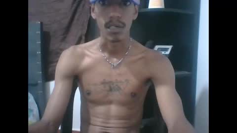 Snapshot of skinny_long_cock chatting on March 29, 2026, 4:01 am Albert online show from March 29, 2026, 4:01 am